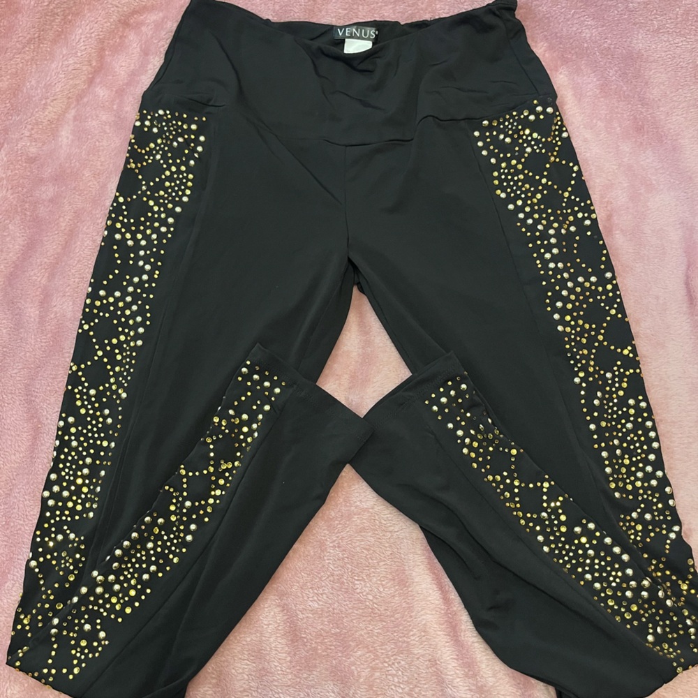 VENUS Black Leggings